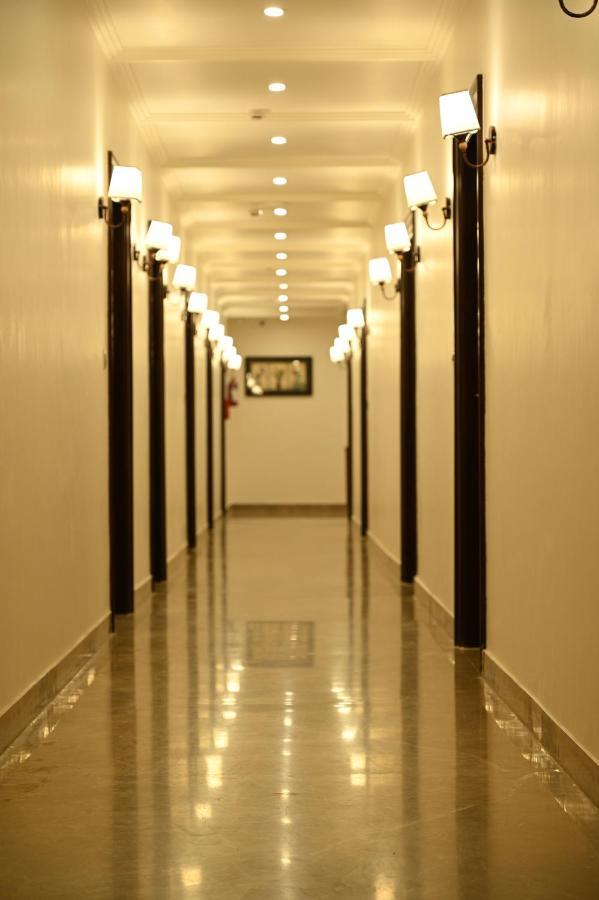 Hotel Js Souvenir Dehradun Bagian luar foto