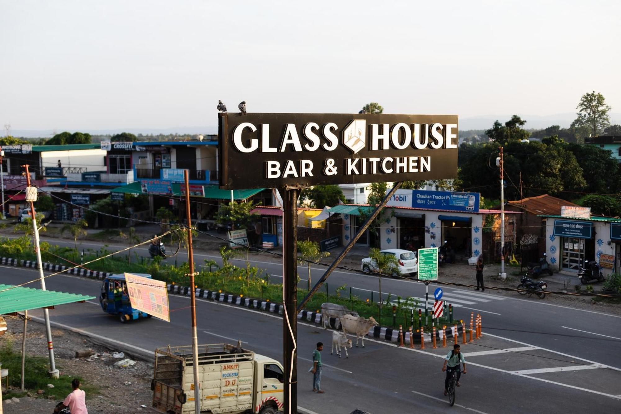 Hotel Js Souvenir Dehradun Bagian luar foto
